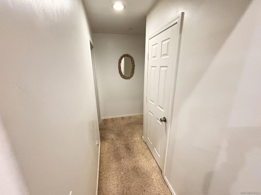 https://media.crmls.org/mediaz/ee115dcd-17cd-43f8-9572-3bf40508acc4.jpg?preset=X-Large