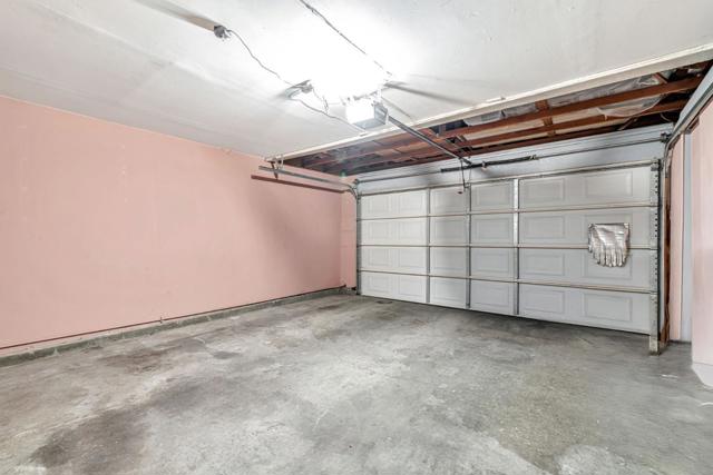 347 Kinross Drive, Walnut Creek CA: https://media.crmls.org/mediaz/ee115df2-27d2-444e-a394-c5d59d88abe7.jpg