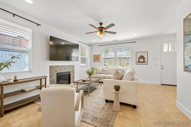 3190 Violet St, San Luis Obispo CA: https://media.crmls.org/mediaz/ee120ac1-ba9f-4bba-b545-b17fe3d88300.jpg