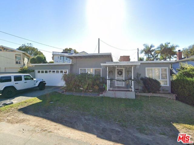 620 25th Street, Manhattan Beach, California 90266, 2 Bedrooms Bedrooms, ,1 BathroomBathrooms,Residential,For Sale,25th,25501841