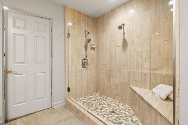 210 Desert Lakes Drive, Rancho Mirage CA: https://media.crmls.org/mediaz/ee1324bb-7f2d-4fea-b7bc-b105a683409e.jpg