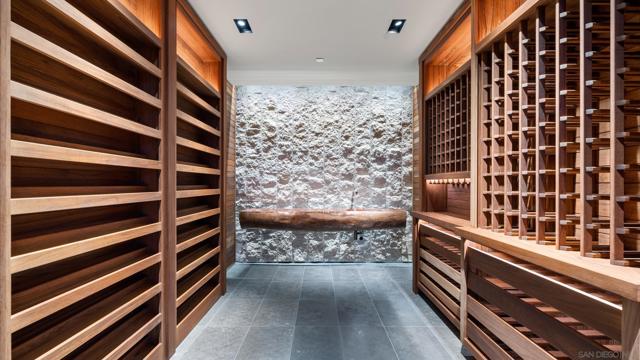 1230 Neptune Ave, Encinitas CA: https://media.crmls.org/mediaz/ee13d5eb-7f68-42b3-b7b7-acd78fea2a98.jpg
