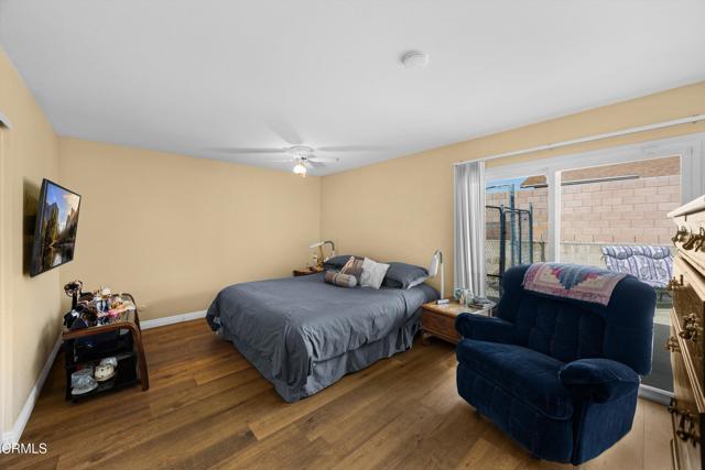 2452 N Teakwood Avenue, Rialto CA: https://media.crmls.org/mediaz/ee13fae1-6773-4a69-bbd1-7f89b5b62b1b.jpg