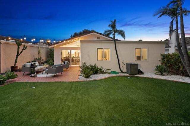 1736 Hill Top Lane, Encinitas CA: https://media.crmls.org/mediaz/ee1556d2-c40d-4a13-b859-0df0dfc3cbc4.jpg