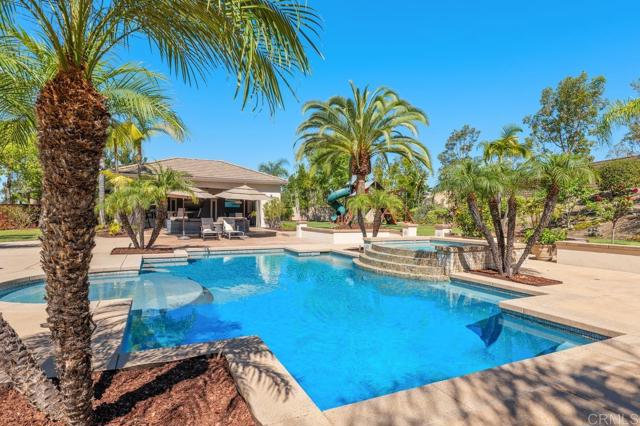 Image 35 of 57 For 15035 Applewood Ct