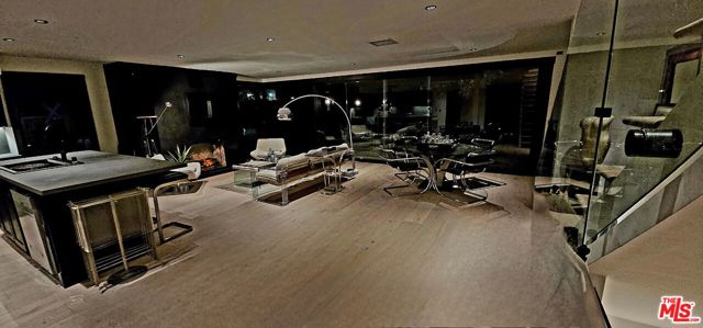 1782 Viewmont Drive, Los Angeles CA: https://media.crmls.org/mediaz/ee161ed0-f68f-4ae8-9d0b-1da74e039f06.jpg