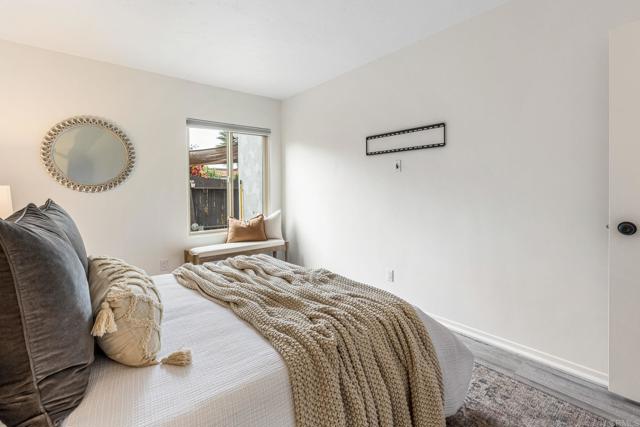 2929 Fire Mountain Dr, Oceanside CA: https://media.crmls.org/mediaz/ee16e92b-c2eb-42ef-9a91-15a36f9b7901.jpg