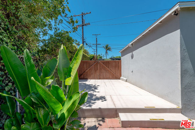 7501 Earldom Avenue photo 25