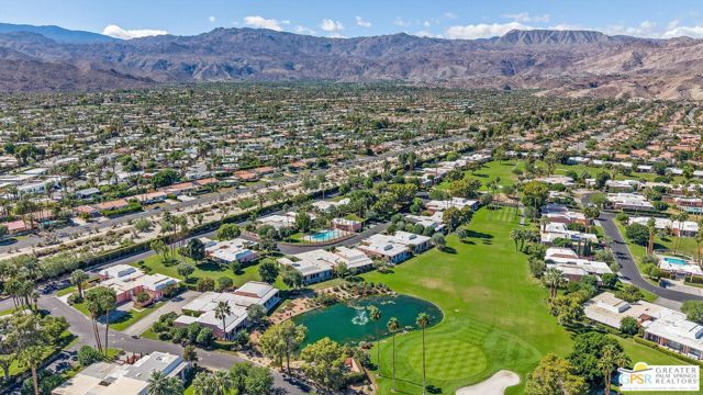 47392 Jadida Avenue, Palm Desert CA: https://media.crmls.org/mediaz/ee171a51-044c-4ba6-8426-9c28e59dcc2b.jpg