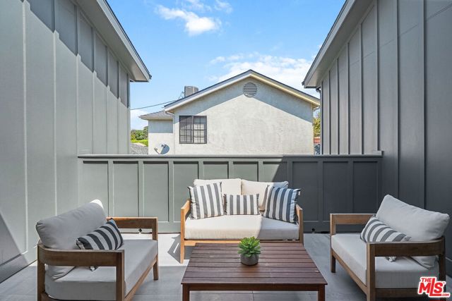 8025 Stewart Avenue, Los Angeles CA: https://media.crmls.org/mediaz/ee17fabc-f193-4698-b51f-b255c9609870.jpg