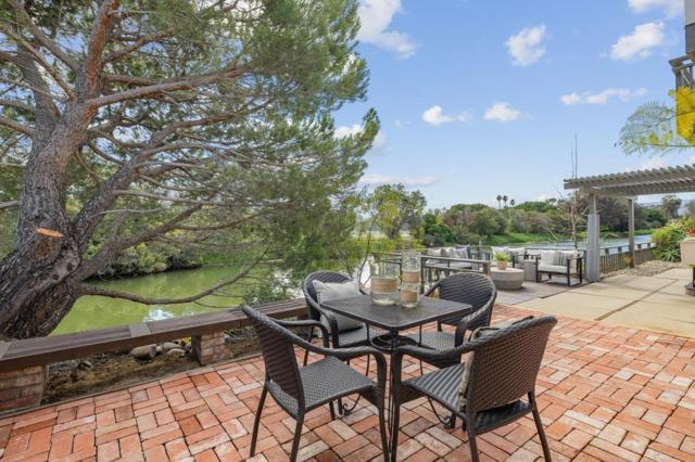 Image 58 of 97 For 10 Spinnaker Place