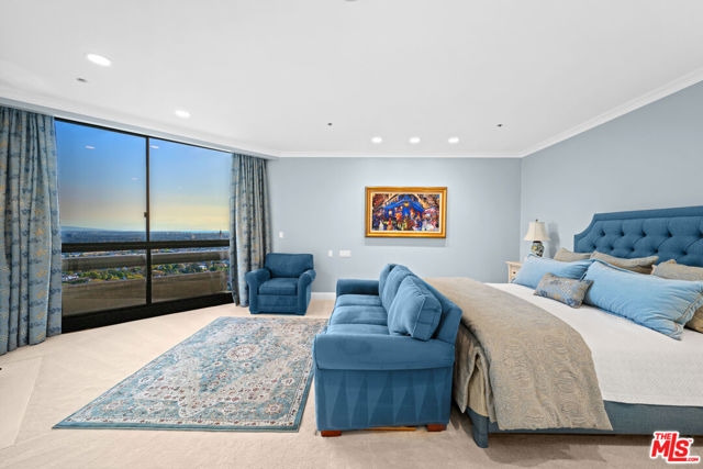 10430 Wilshire Boulevard, Los Angeles CA: https://media.crmls.org/mediaz/ee1b0613-6c7f-49f0-b34c-15b8282f71fb.jpg