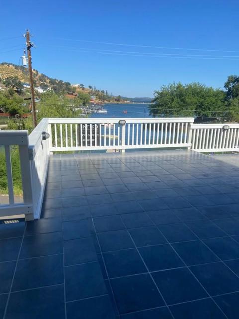 3848 Mariposa Drive, Clearlake CA: https://media.crmls.org/mediaz/ee1b31c0-bcc3-41d2-84de-1f1ebcee015f.jpg