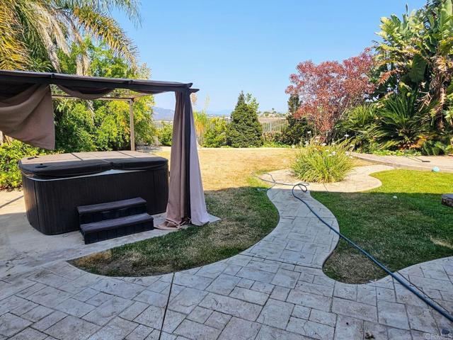 Detail Gallery Image 3 of 14 For 11080 Ivy Hill Dr, San Diego,  CA 92131 - 3 Beds | 2/1 Baths