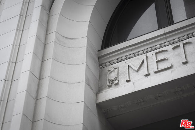 315 W 5th Street, Los Angeles CA: https://media.crmls.org/mediaz/ee1c41ed-153d-40b0-a83a-3d814d67b65c.jpg