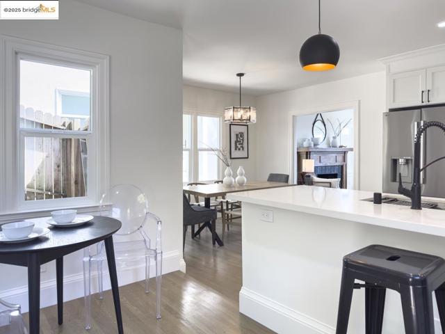 479 Kentucky Ave, Berkeley CA: https://media.crmls.org/mediaz/ee1d5185-c0e6-46b2-8463-1e589147a4dc.jpg