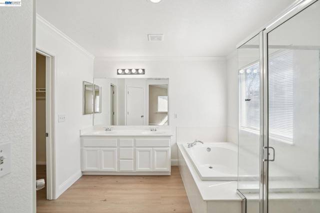 4902 Alterra Way, Sacramento CA: https://media.crmls.org/mediaz/ee1d9bb9-925d-48ee-9180-a704c6f132e2.jpg