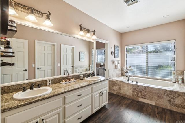 Detail Gallery Image 21 of 60 For 29950 Robbie Ln, Vista,  CA 92084 - 4 Beds | 3 Baths