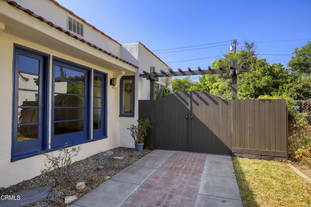 Detail Gallery Image 22 of 24 For 575 Eldora Rd, Pasadena,  CA 91104 - 2 Beds | 2 Baths