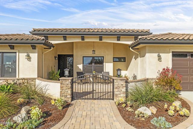 Detail Gallery Image 6 of 71 For 7155 Ridgecrest Ct, Ventura,  CA 93003 - 3 Beds | 3 Baths