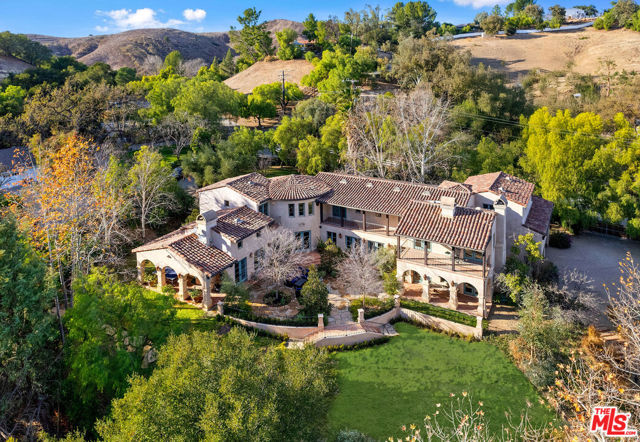 5850 Lapworth Drive, Agoura Hills CA: https://media.crmls.org/mediaz/ee213f01-42cb-45f5-bdd4-2a2b3ba575d3.jpg