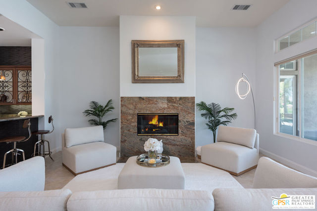 45 Vista Encantada, Rancho Mirage CA: https://media.crmls.org/mediaz/ee21caa4-082c-4edb-b533-9fd6a6758ac9.jpg