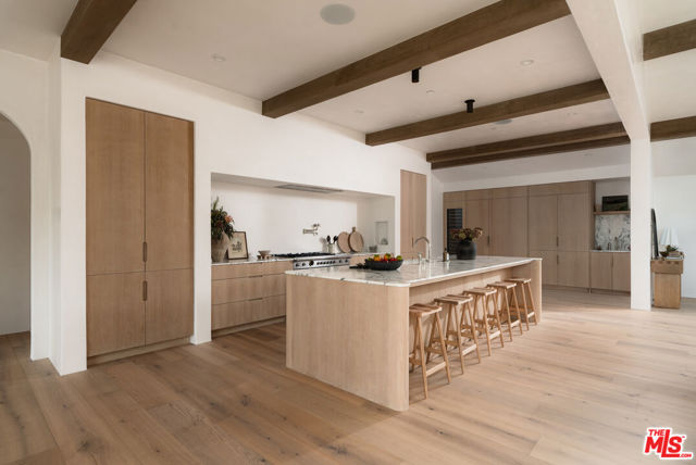 4200 Marina Drive, Santa Barbara CA: https://media.crmls.org/mediaz/ee21cbc1-2786-415d-b559-f94df4234d13.jpg