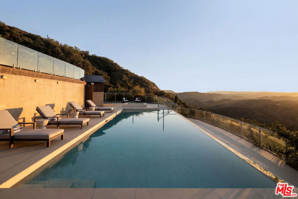 25155 Piuma Road