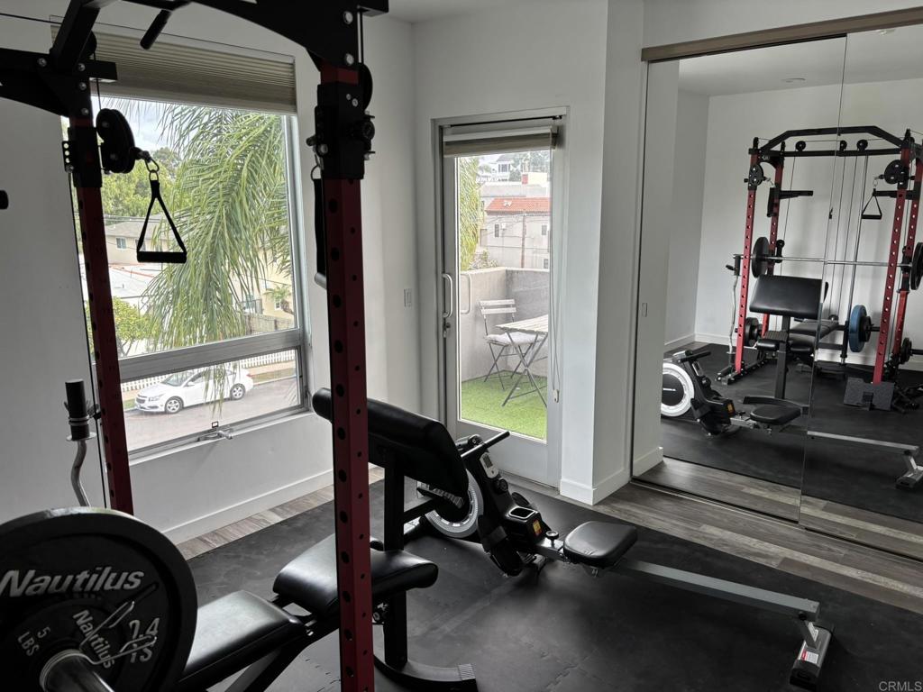 2064 2nd Avenue - photo 11