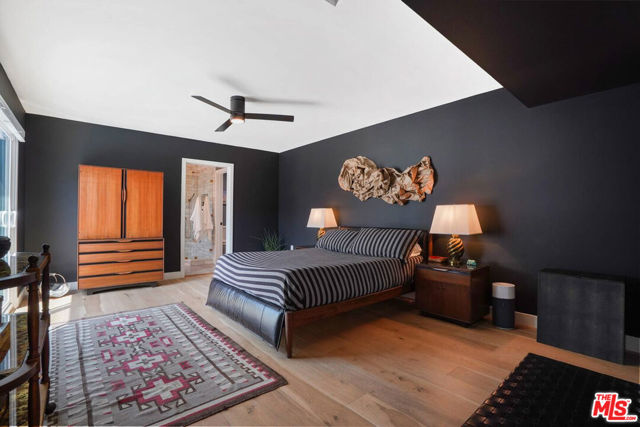 3625 Somerset Drive, Los Angeles CA: https://media.crmls.org/mediaz/ee229aee-a644-4271-afa8-6f4d61fdde95.jpg
