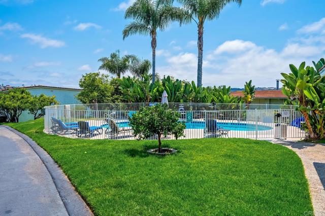 Detail Gallery Image 55 of 63 For 2319 Caringa Way #58,  Carlsbad,  CA 92009 - 2 Beds | 2/1 Baths