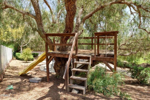 2048 Sierra Mesa Drive, Camarillo CA: https://media.crmls.org/mediaz/ee22d78a-24cc-48c2-bfcf-82a9ad8b13c1.jpg