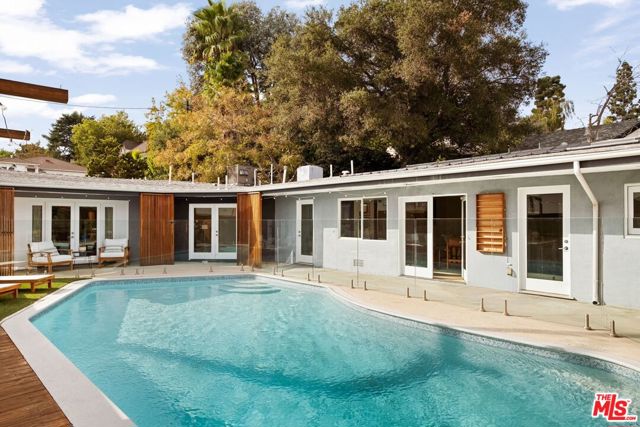 3019 Surry Street, Los Angeles CA: https://media.crmls.org/mediaz/ee238329-33e9-434c-baf7-b15cbb4bae4d.jpg