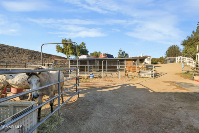 6417 Turfway Road, Moorpark CA: https://media.crmls.org/mediaz/ee23d5cc-110a-42db-9820-eae53179a780.jpg