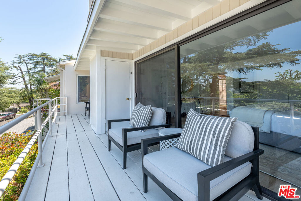 MLS #25543687 img 20