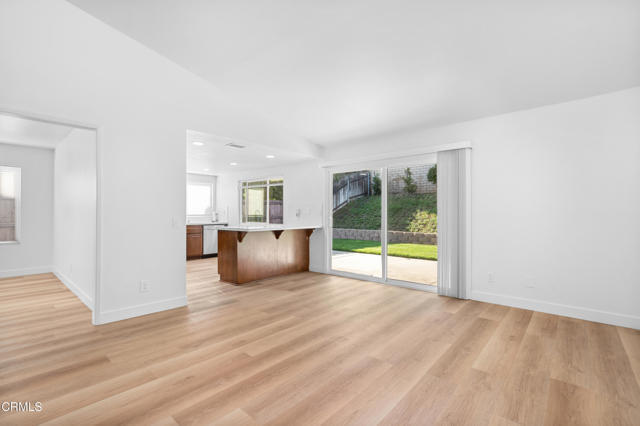 Detail Gallery Image 15 of 49 For 2437 Kimberly Ave, Camarillo,  CA 93010 - 3 Beds | 2 Baths