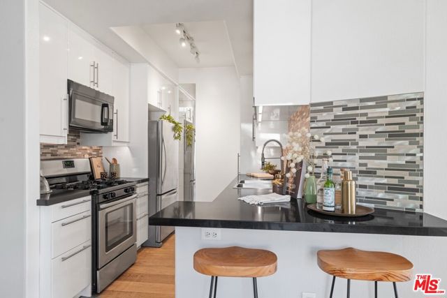 4060 Glencoe Avenue, 231 photo 7