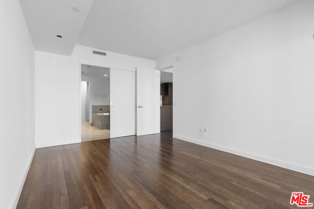 6250 Hollywood Boulevard, Los Angeles CA: https://media.crmls.org/mediaz/ee257054-4369-4464-9968-fde49b19934e.jpg