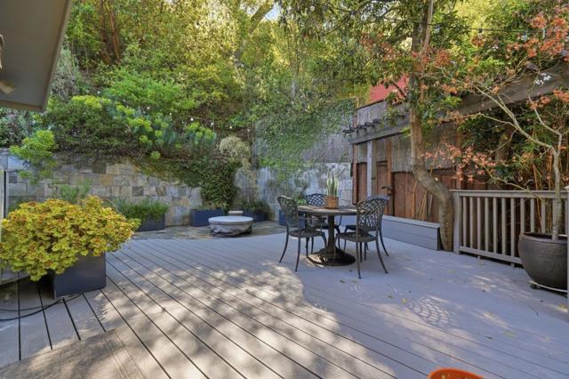 215 Vista De Sierra, Los Gatos CA: https://media.crmls.org/mediaz/ee25f46f-3c98-4214-ab35-a1b5b50f2887.jpg