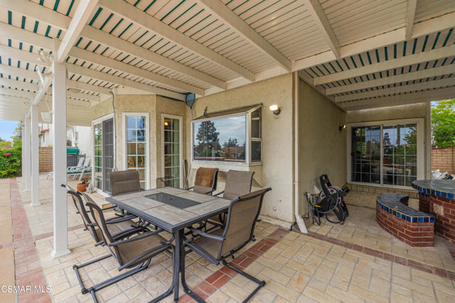 18128 Sandringham Court, Porter Ranch CA: https://media.crmls.org/mediaz/ee26e318-4521-4981-bba8-b1e3e7d3210d.jpg