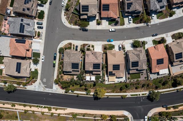 35788 Bay Morgan Lane, Fallbrook CA: https://media.crmls.org/mediaz/ee280ed6-24cd-4130-91cc-936128e4de0a.jpg