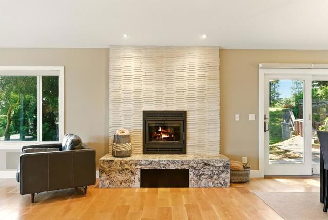 132 Pax Place Court, Aptos CA: https://media.crmls.org/mediaz/ee28a650-88f6-422c-9a41-770d27abf726.jpg