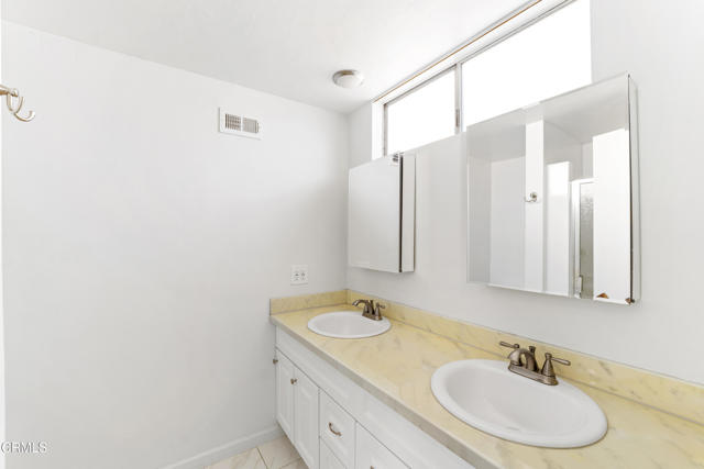 Detail Gallery Image 29 of 45 For 2101 Rhonda St, Oxnard,  CA 93036 - 3 Beds | 2/1 Baths