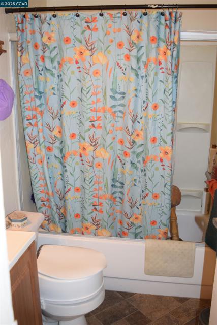 2518 Manchester Ave, San Pablo CA: https://media.crmls.org/mediaz/ee2a663d-bd73-42c8-9b62-e25c848e2d33.jpg