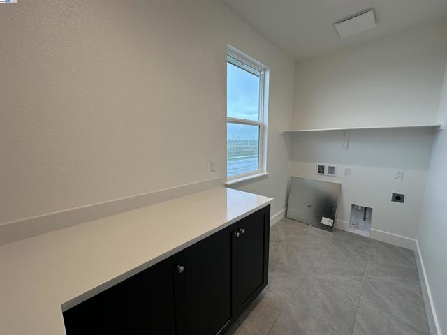 Image 18 of 38 For 4596 Ellington Way