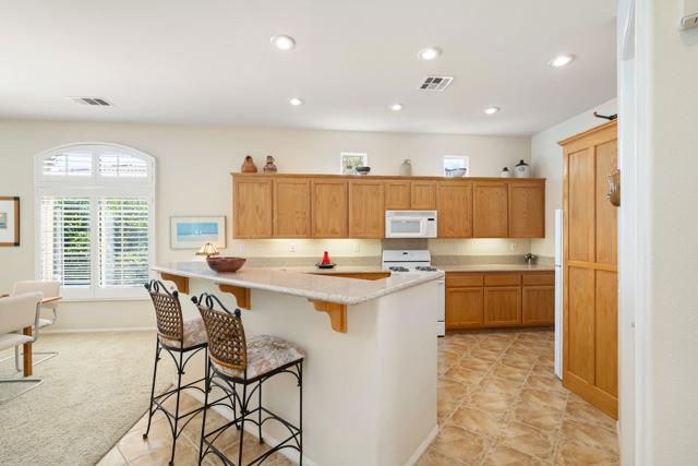82620 Hamilton Court, Indio CA: https://media.crmls.org/mediaz/ee2e79cd-ae14-4a45-86be-a895247bb305.jpg