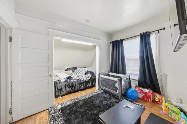 309 N 5th Street, San Jose CA: https://media.crmls.org/mediaz/ee2f475c-f5ab-4ac0-936b-5ca947f5ee38.jpg