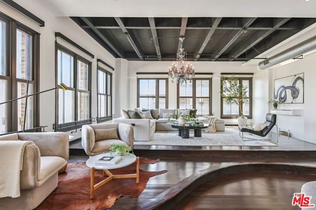 1645 N Vine Street, Los Angeles CA: https://media.crmls.org/mediaz/ee301de9-3606-4932-bda9-7dab4789112c.jpg