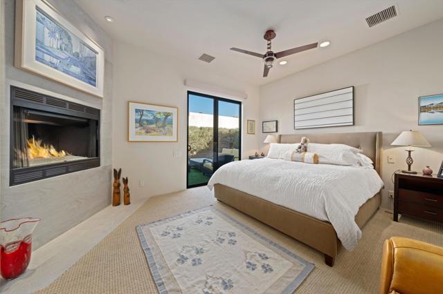 8 Ledgestone Lane, Rancho Mirage CA: https://media.crmls.org/mediaz/ee302ee9-af49-4ed9-abb9-9e61d3c300d9.jpg