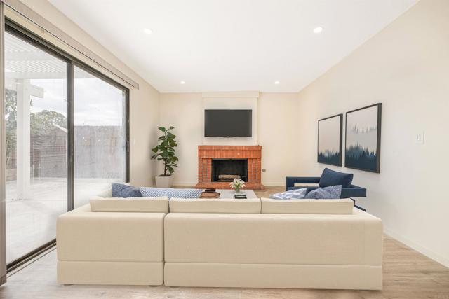 Detail Gallery Image 12 of 34 For 2369 Ravenwood Dr, Lemon Grove,  CA 91945 - 3 Beds | 2/1 Baths